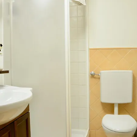 Apartment Hostdomus - Rifugio Delle Stelle In, Out, Parking *