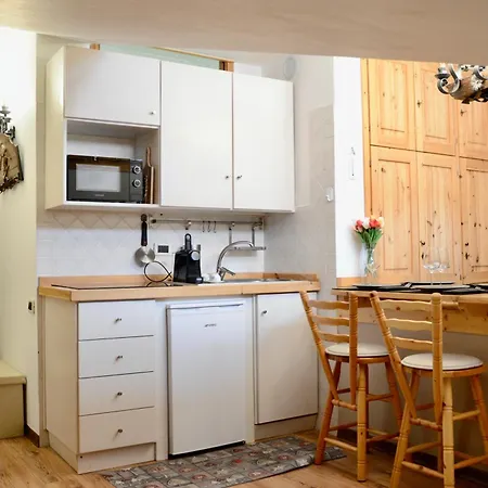 Hostdomus - Rifugio Delle Stelle In, Out, Parking *