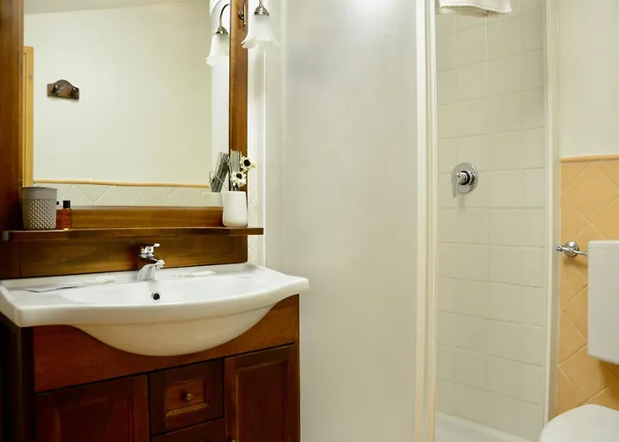 Hostdomus - Rifugio Delle Stelle In, Out, Parking Apartamento *