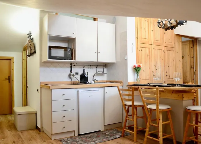 Hostdomus - Rifugio Delle Stelle In, Out, Parking *